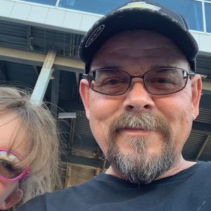 Meet your Posher, Tom